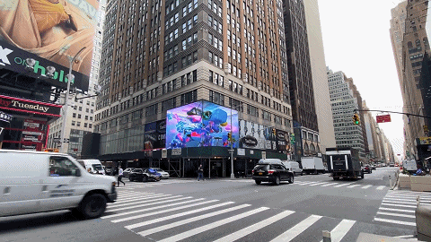 Mostra 3D de olho nu na Times Square Nova York