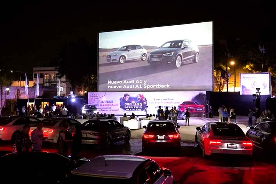 Outdoor-LED-Advertising-for-Audi-Q7